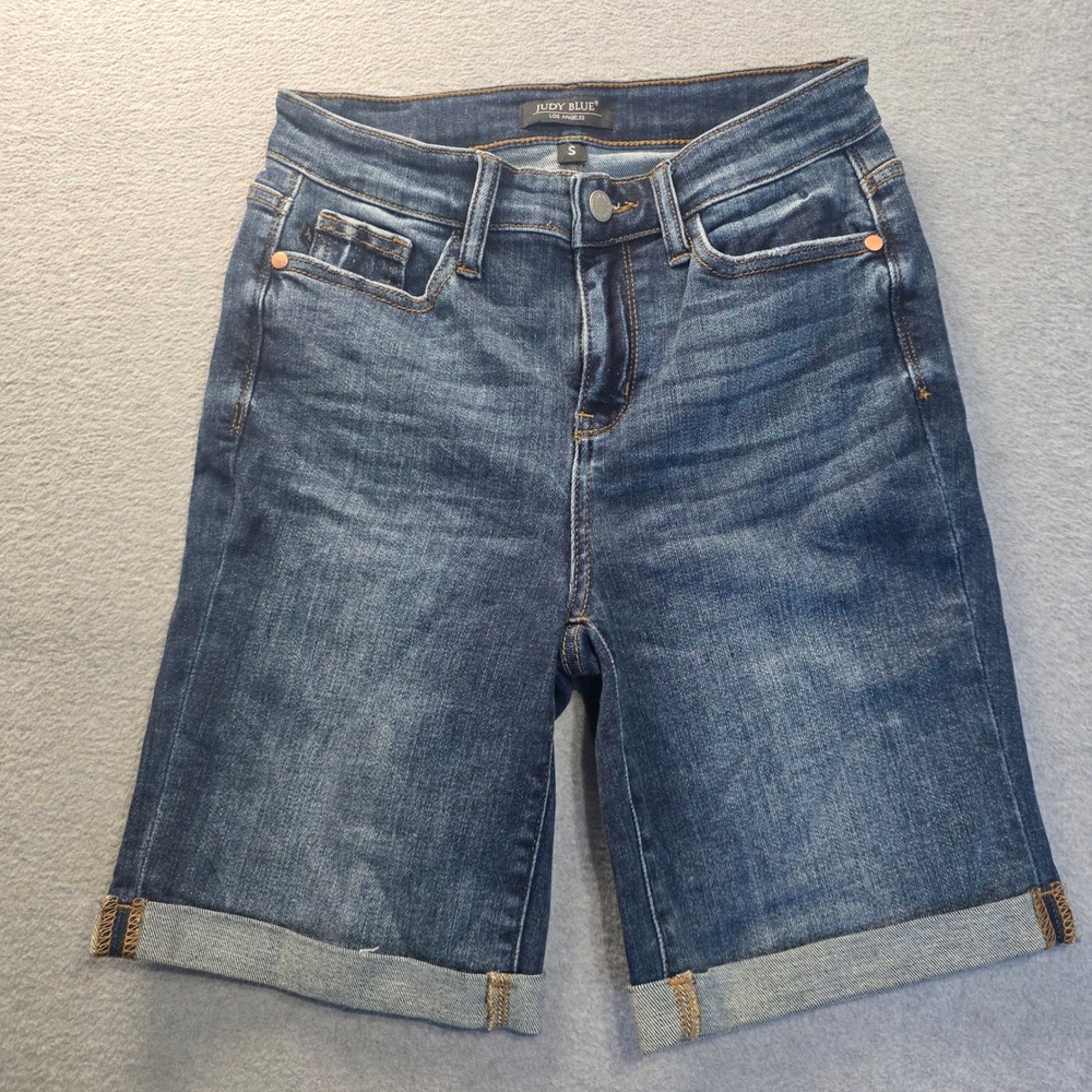 Judy Blue Cuffed Bermuda Denim Jean Shorts Womens Small Medium Wash Casual